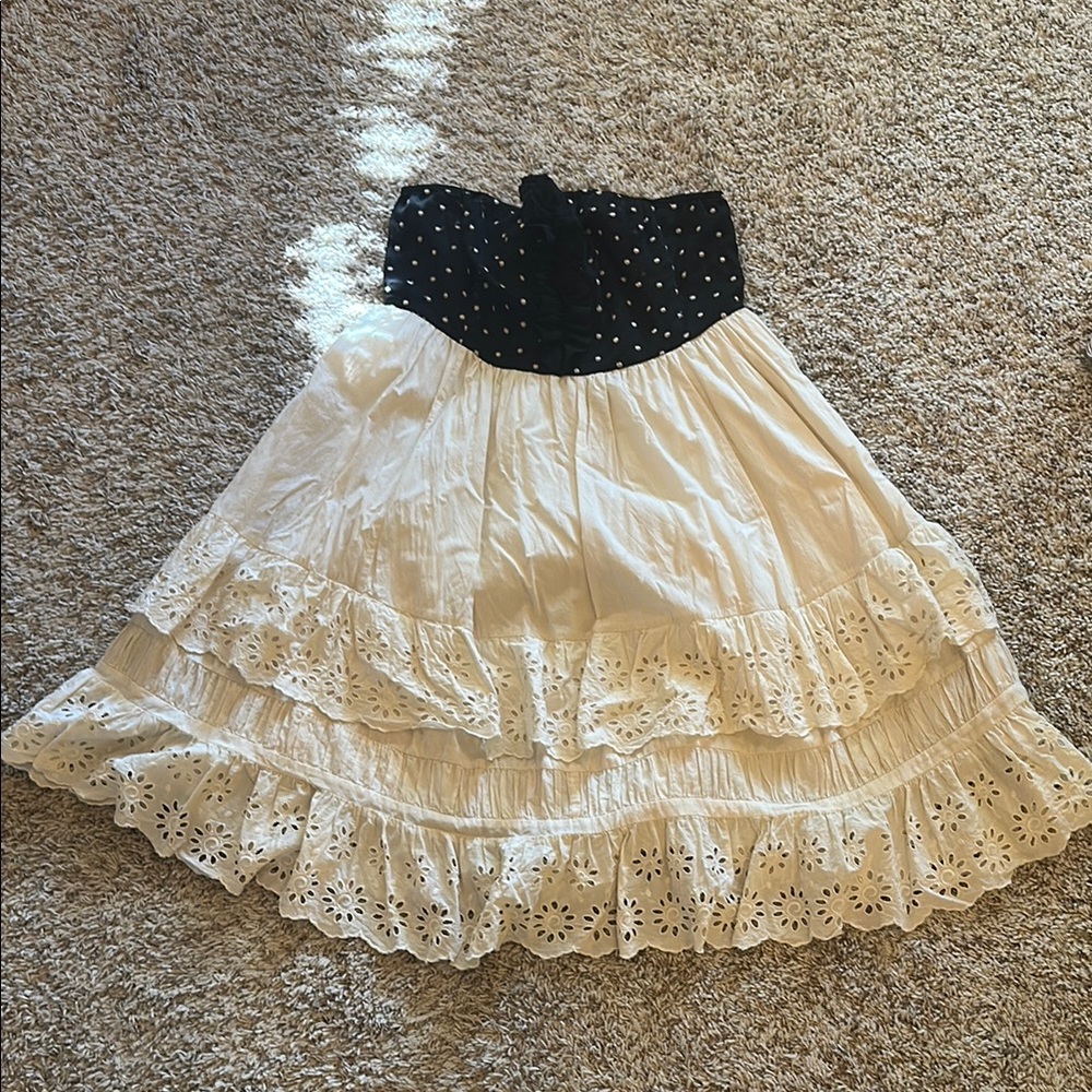 Anthropologie - Elegant Cream and Black Ruffle Lace Strapless Dress